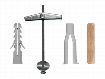 Direi che quello di ferro fornisce maggiori garanzie di inamovibilità